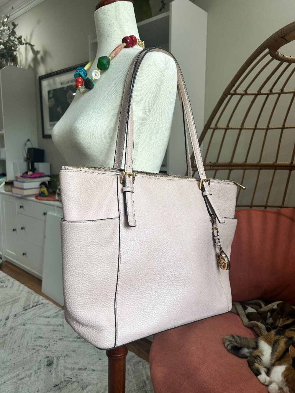 Michael Kors Jet Set Travel Large Leather Tote in soft pink